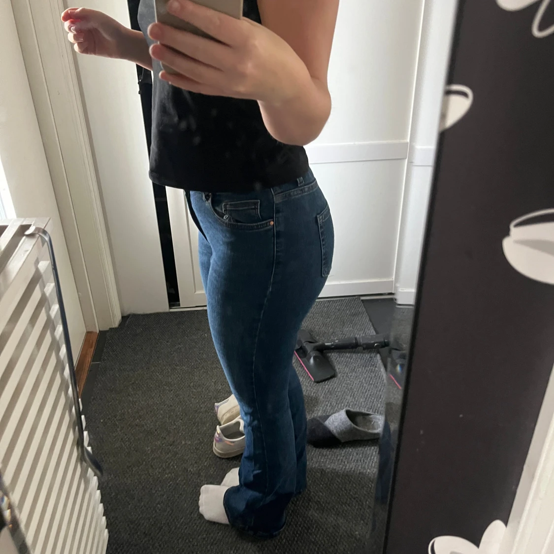 Blå bootcut jeans med normal midja - 1