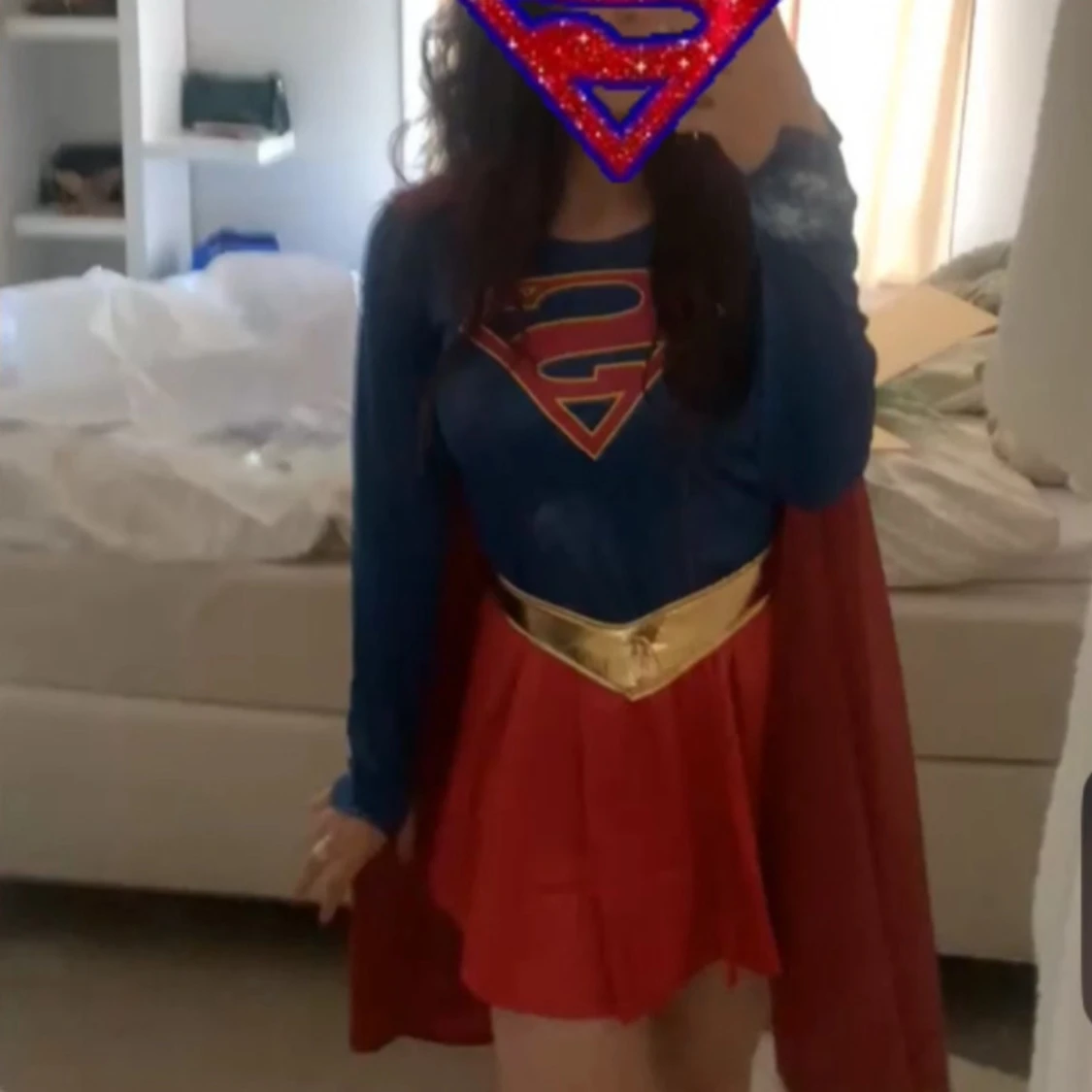 Supergirl klänning med cape