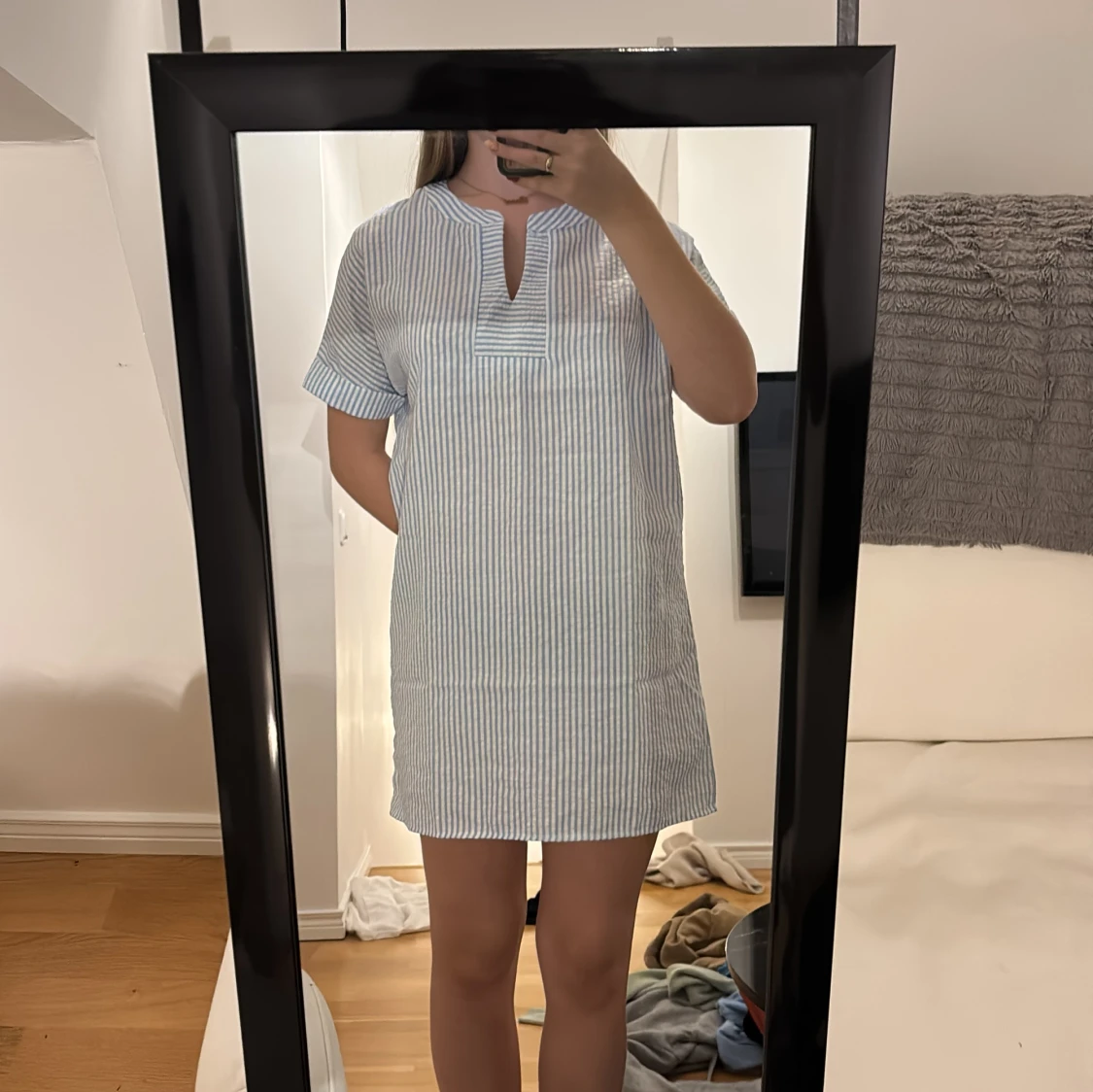 Blåvit randig strandklänning - 3