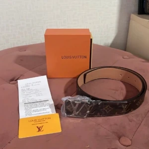  Louis Vuitton  bälte  - Helt nya med box och kvitto🔥