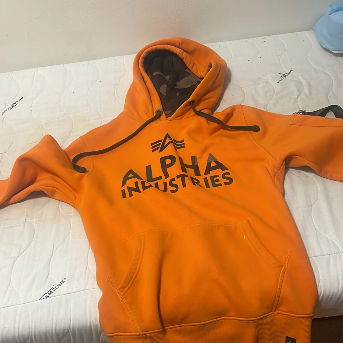 Orange hoodie Alpha Industries S