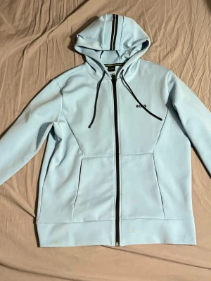 Boss Hoodie - Ljusblå ny Boss hoodie 