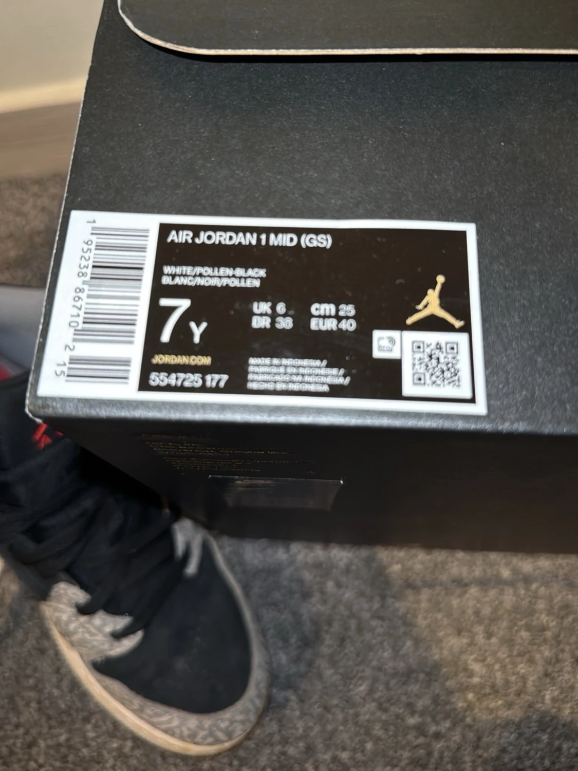 Nike Air Jordan 1 Mid  - 3