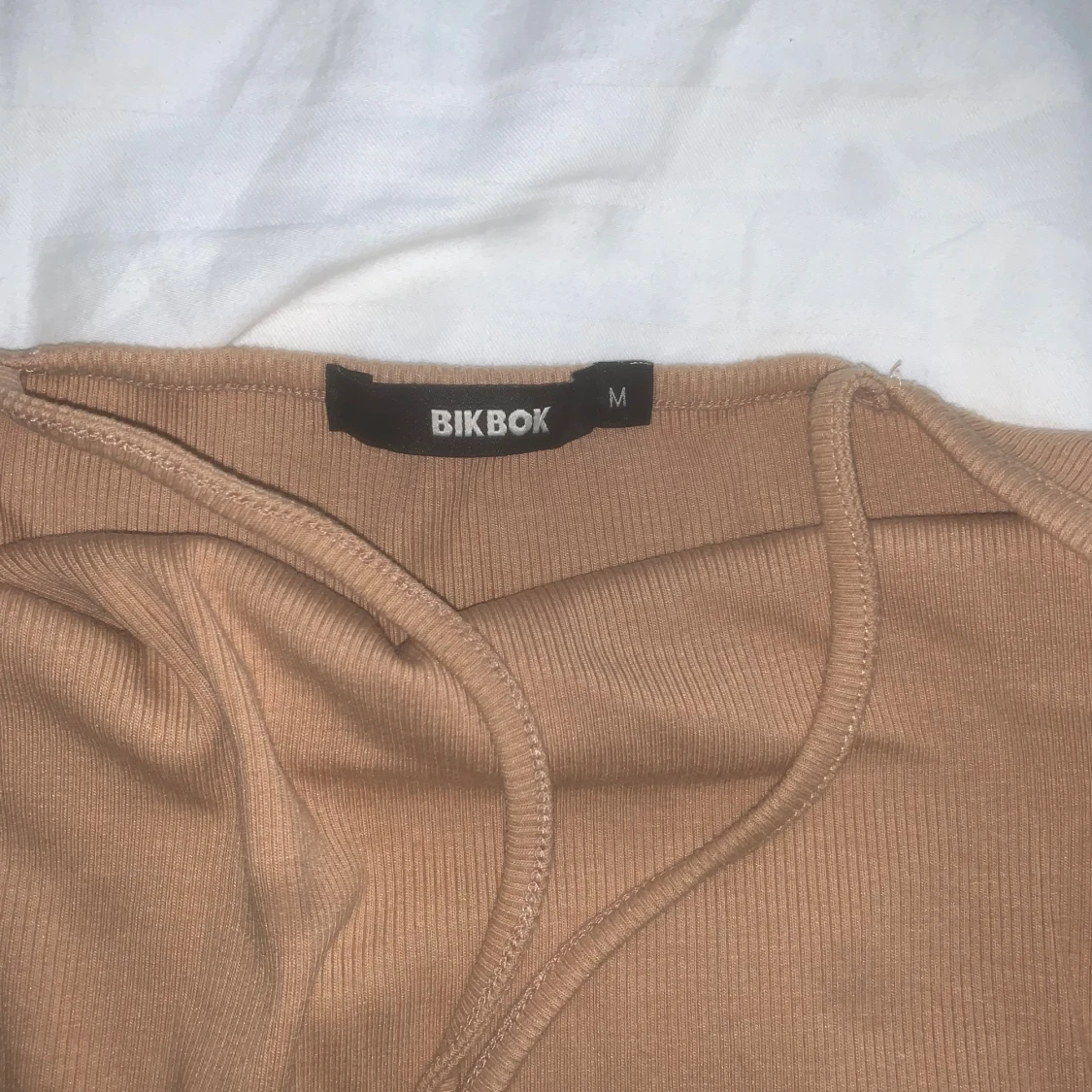 Beige ribbad topp - 2