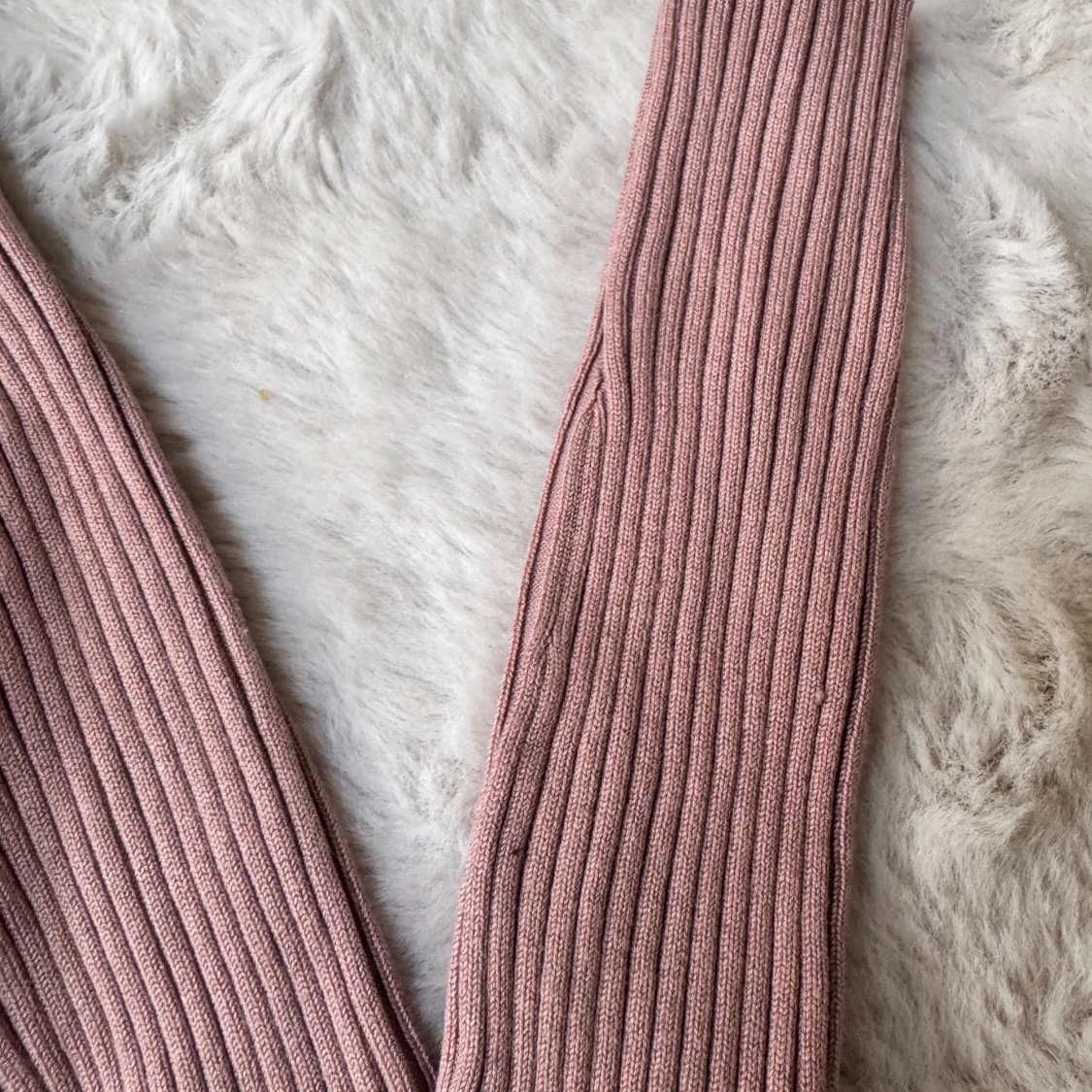 Ribbad rosa kofta från H&M - 4