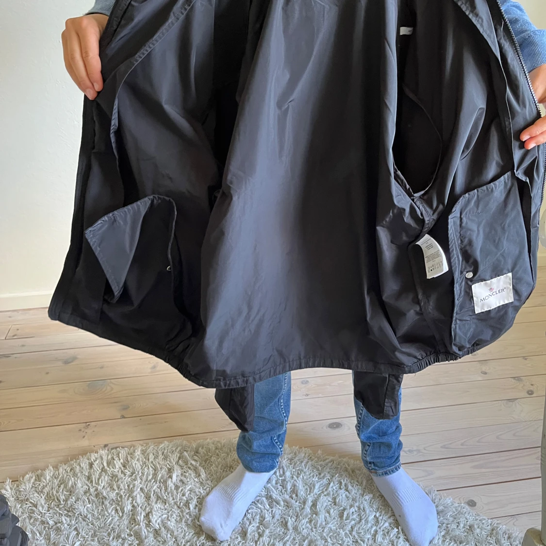 Svart vindjacka från Moncler - 4