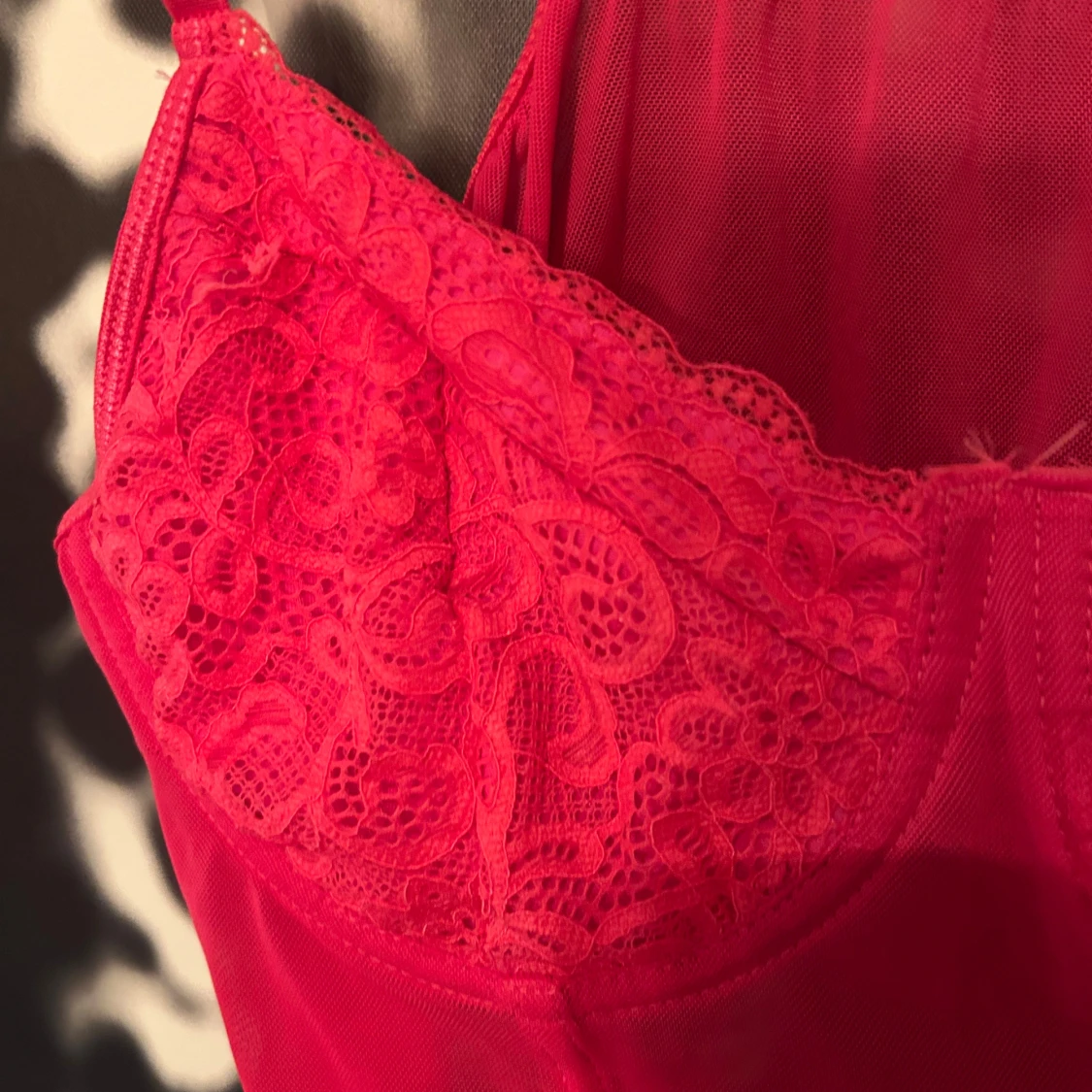 Rosa halv spetskorsett från SHEIN - 2