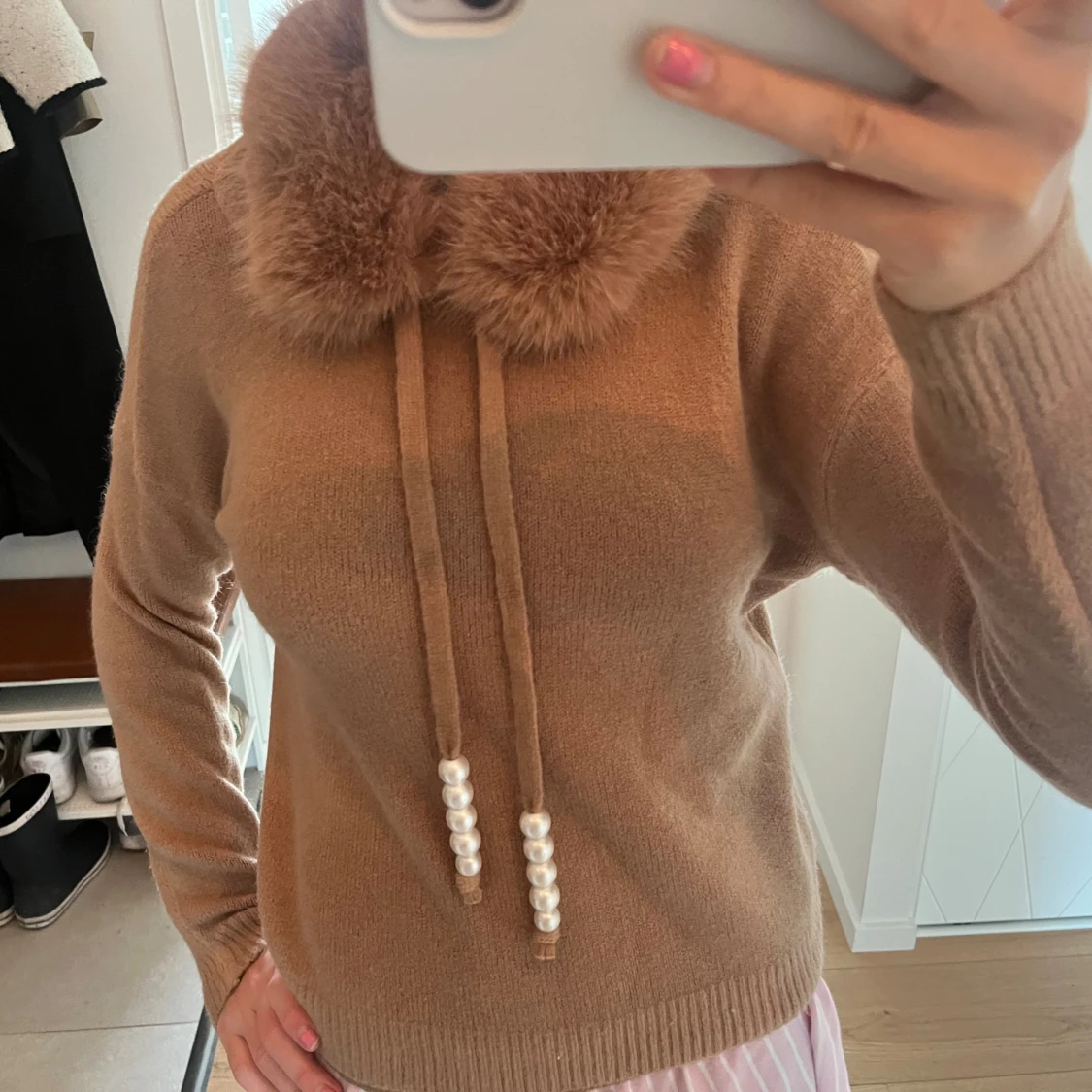 tröja med fluff luva - 1