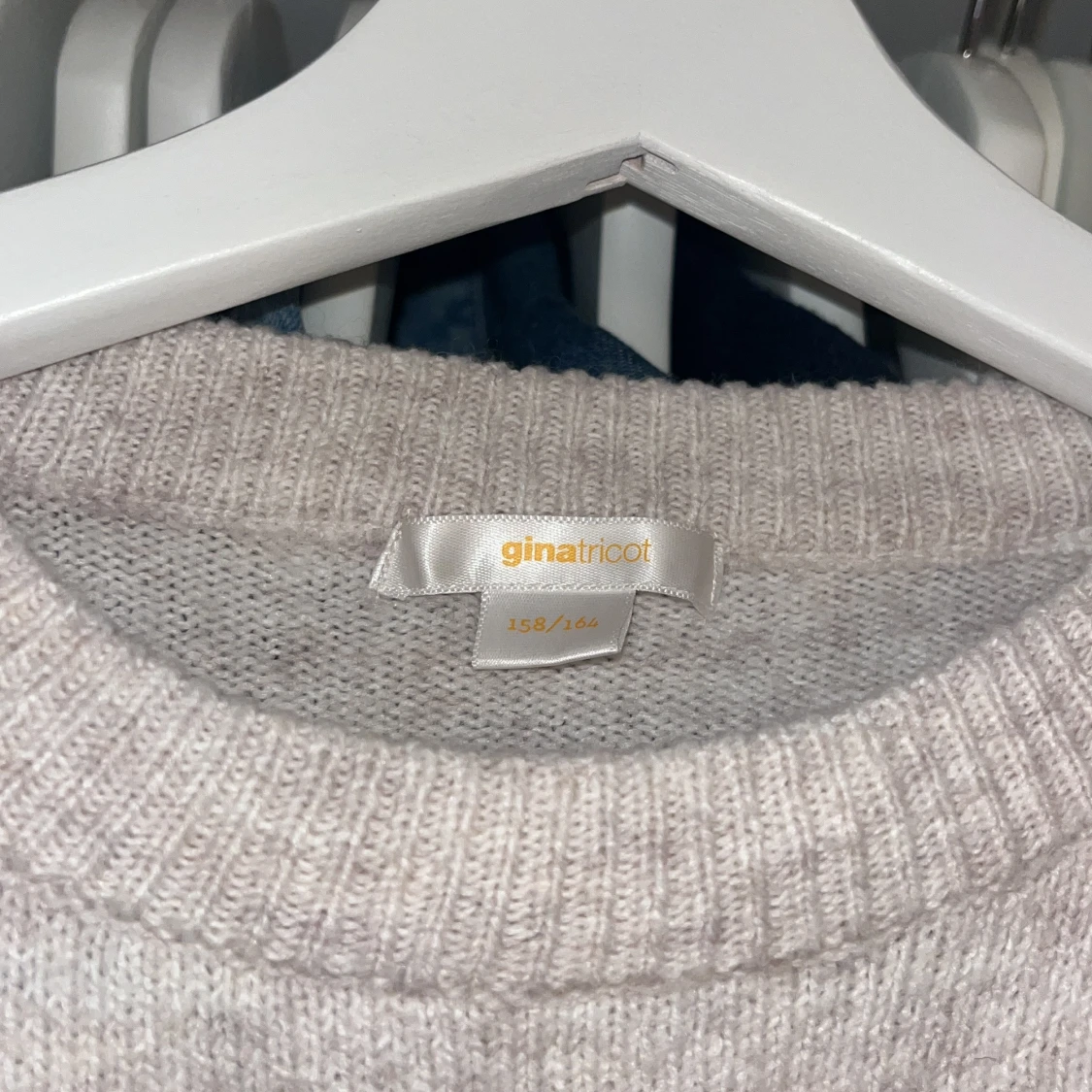 Stickad kortärmad tröja❤️ - 2