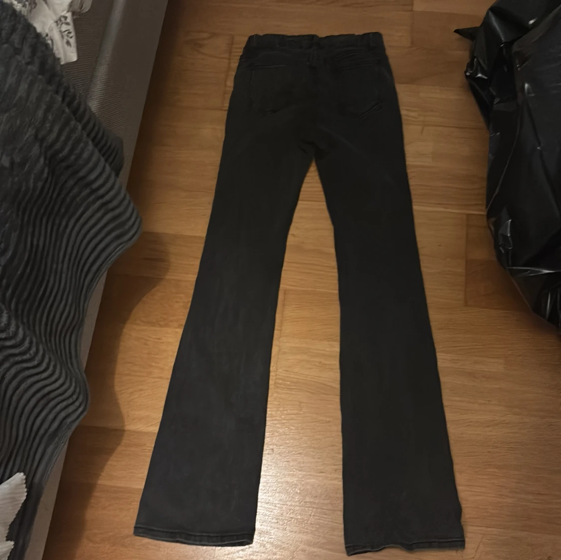 Mörk gråa bootcut jeans - 1