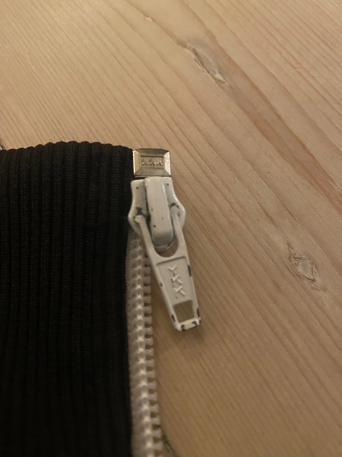 Svart Fred Perry vindjacka med blå detaljer - 5