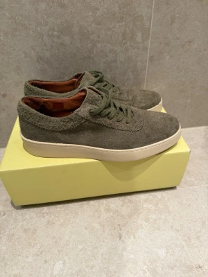 J.Lindeberg Sneakers - Storlek 43 ny skick 