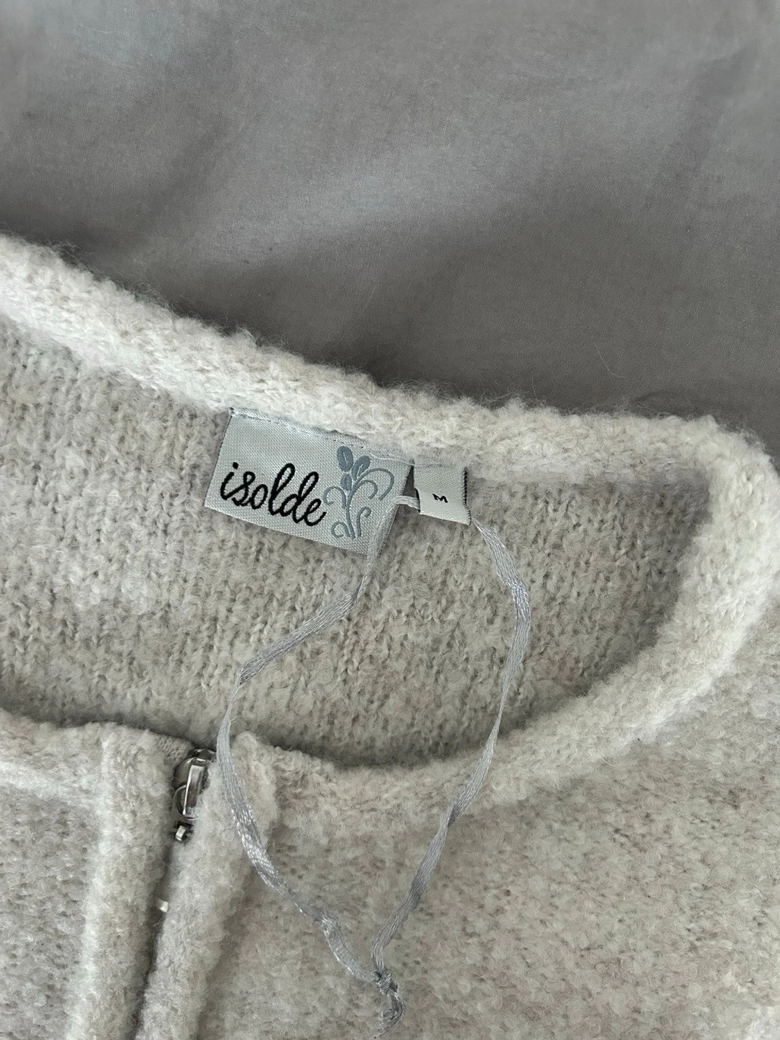 Beige fluffig kofta från Isolde - 1