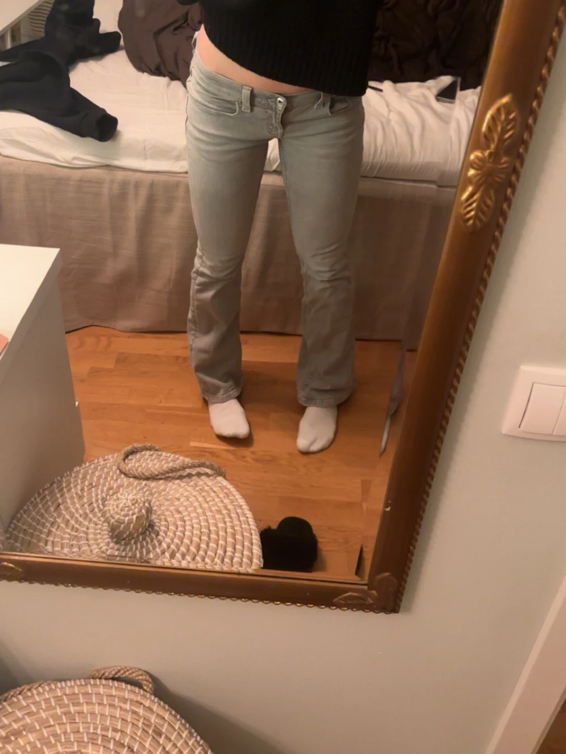 Ljusgrå bootcut jeans