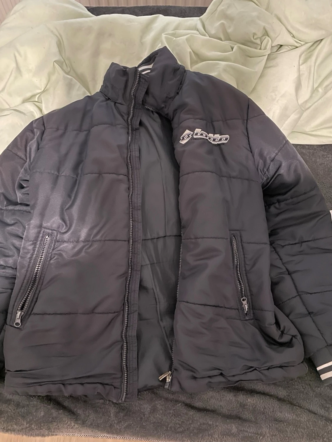 Svart pufferjacka från Lotto - 1