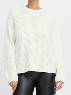 Vit stickad tröja med struktur - Säljer en vit stickad tröja från Zalando som Inte kommit tilll användning💓 original pris: 599 kr