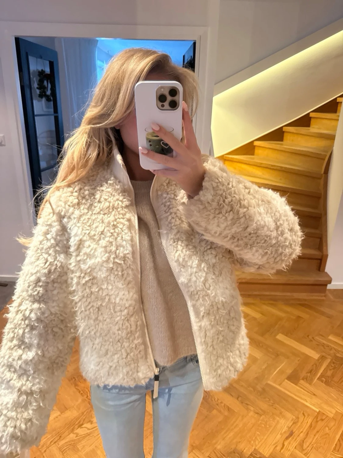 Beige teddyjacka med dragkedja - 1