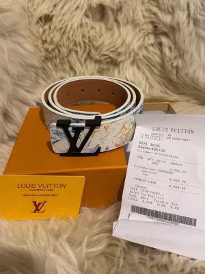 Bälte - Bälte finns ett vitt kolla i min profil, låda följer med