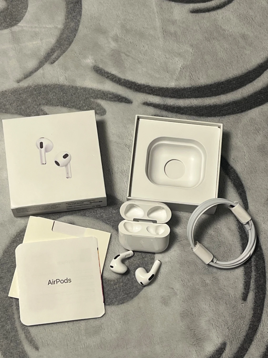 AirPods 3rd Generation med MagSafe-laddningsetui - 2