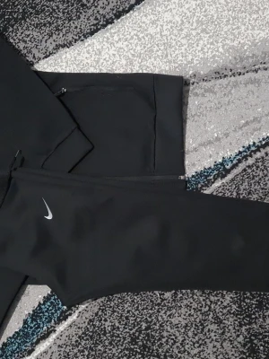 Träning set - Träning set , storlek 164, men sen är för lite och passa 147 till 158