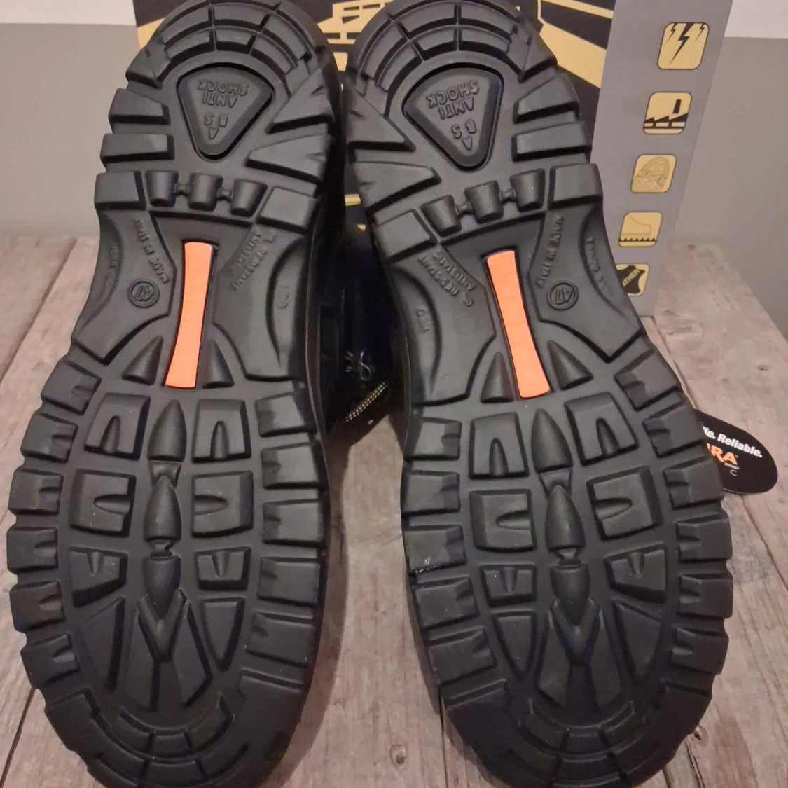 Svarta kängor från Grisport - 2