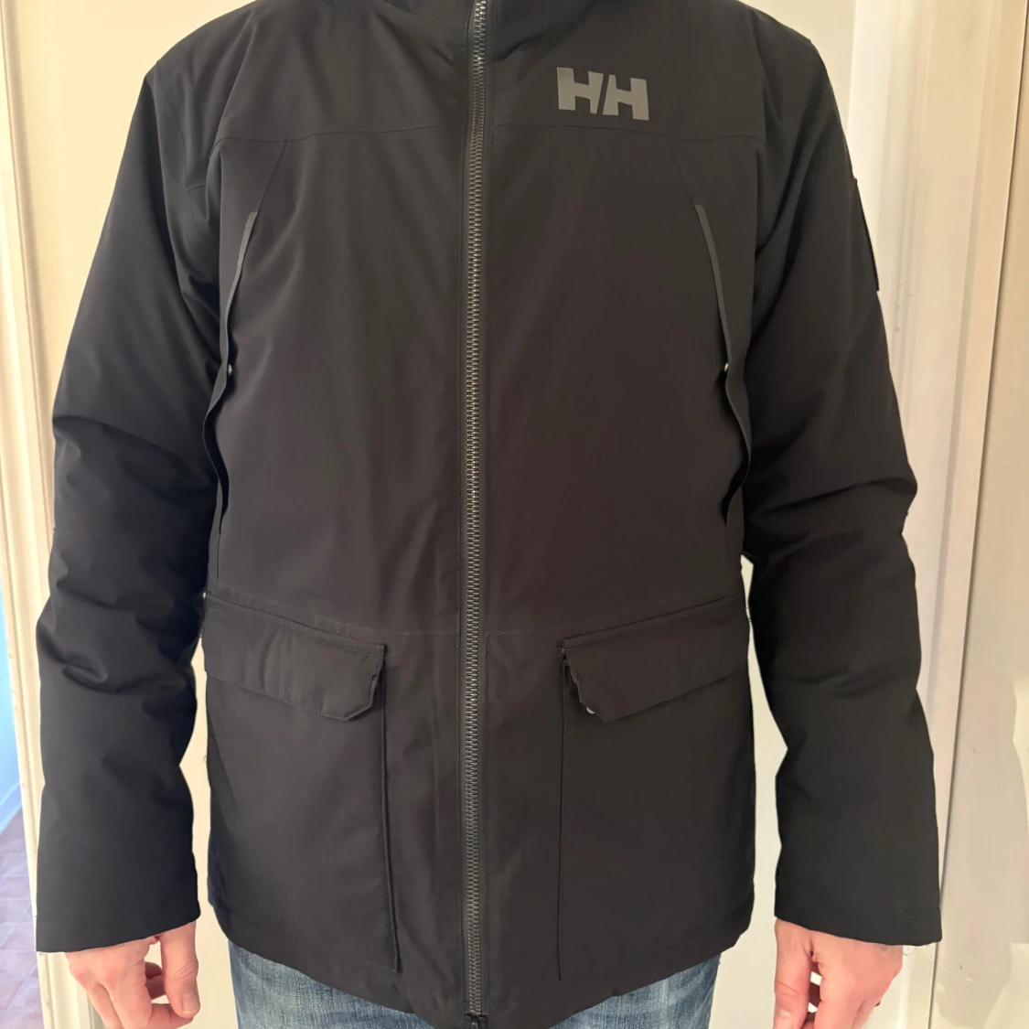 Svart jacka från Helly Hansen - 2