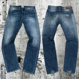 Jeans från Edwin Japan  - Sköna blå jeans från Edwin | Jeansen är straghit/ slim | Mycket fint skick | Size: W32 L32 | Bara att skriva om ni undrar något!