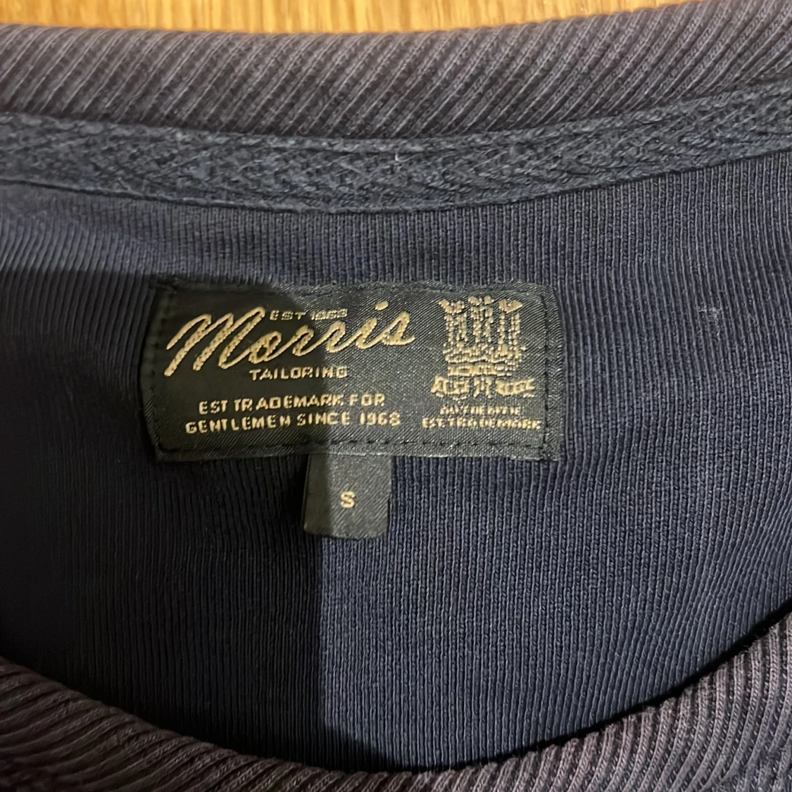 Mörkblå sweatshirt från Morris S - 1