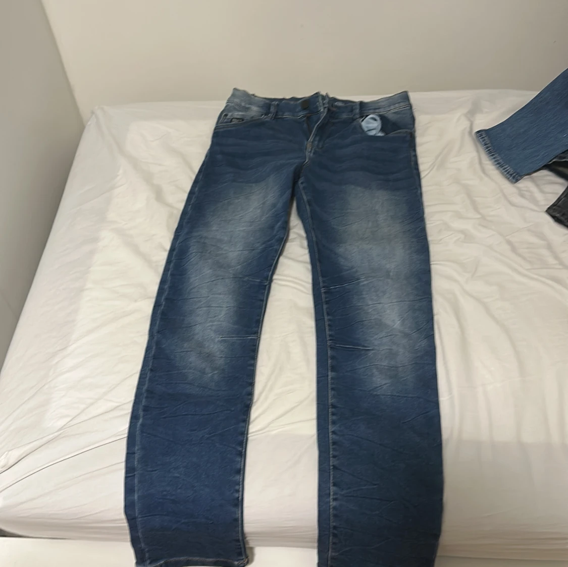 Blå relaxed fit jeans från LAB Industries