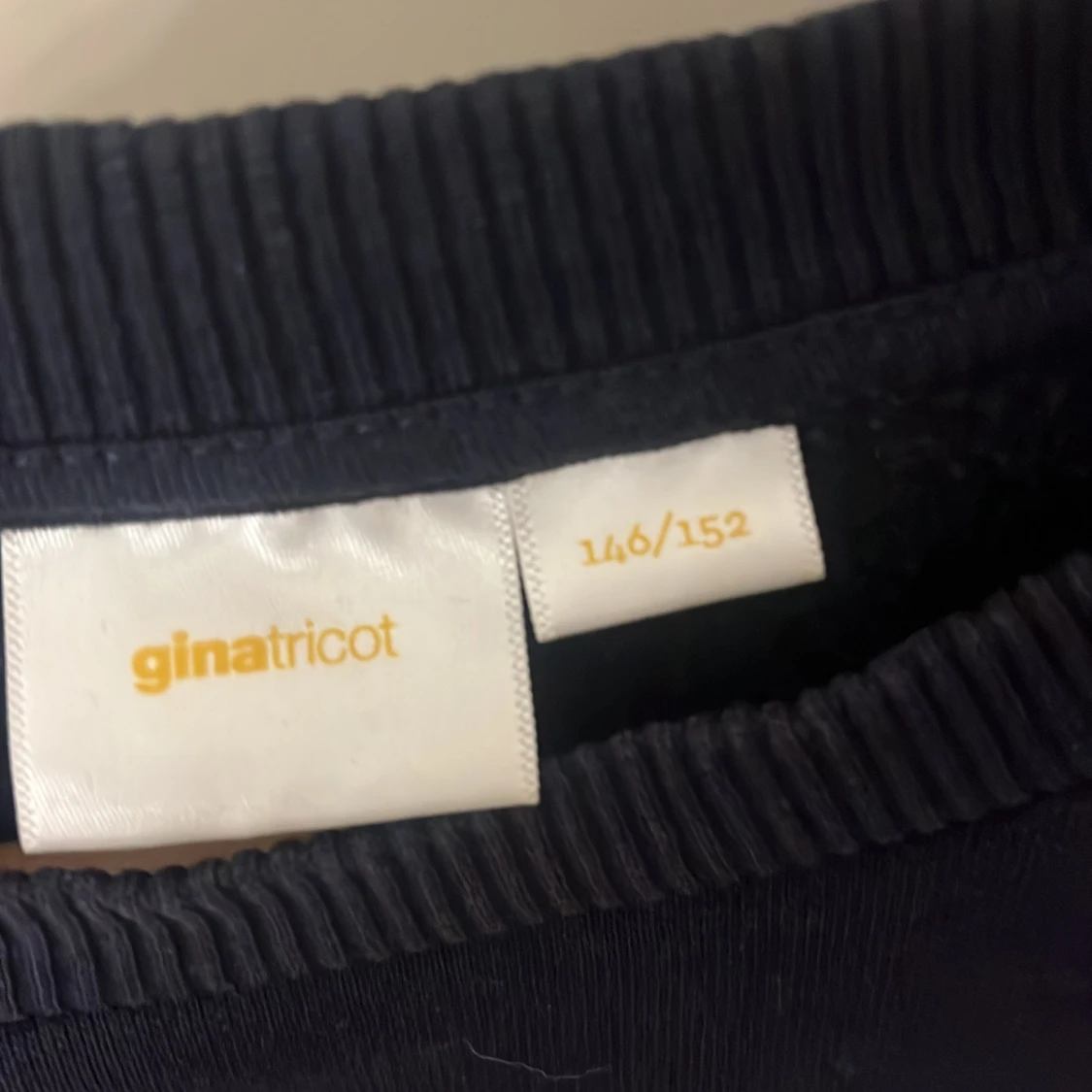 Volang tröja från Gina Tricot  - 2