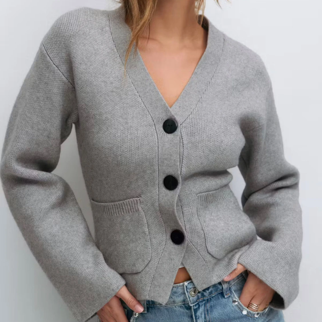 Grå kofta från Gina Tricot