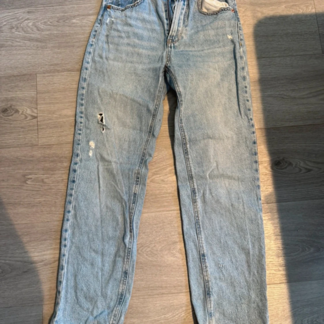 Ljusblåa jeans från Stradivarius