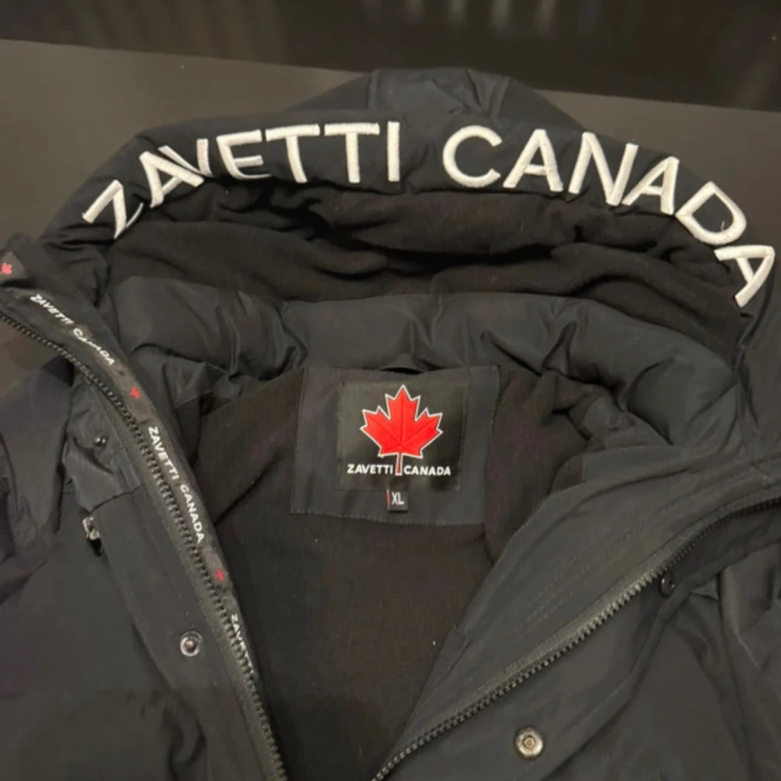 Svart pufferjacka Zavetti Canada XL - 1