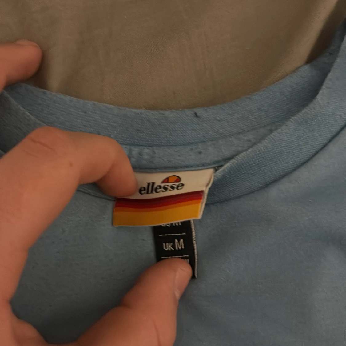 Blåvit t-shirt från Ellesse - 4