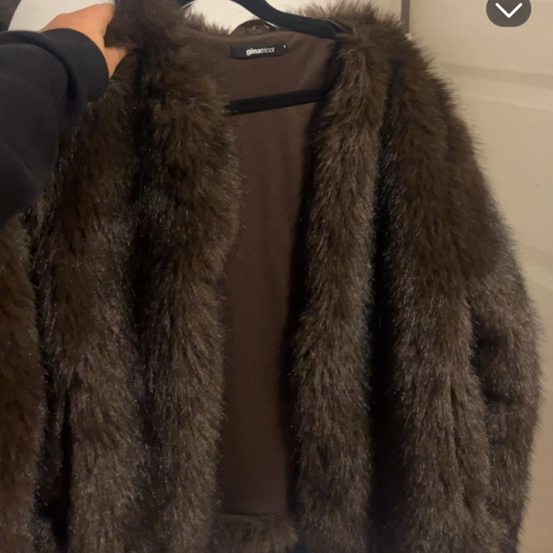 Brun pälsjacka från Gina Tricot