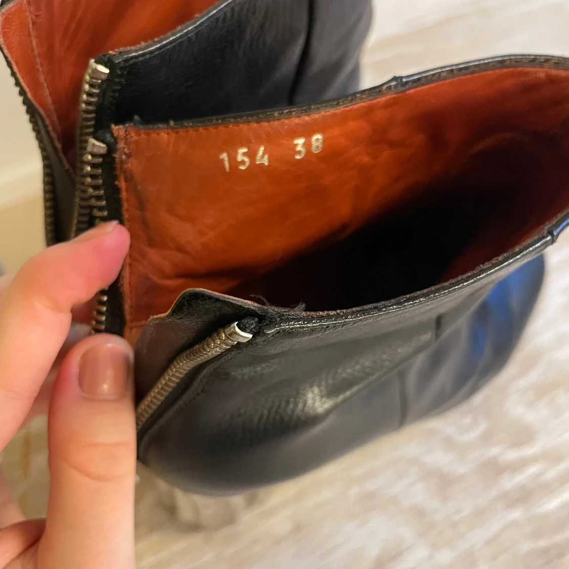 Acne Studios boots med silvrig klack - 3