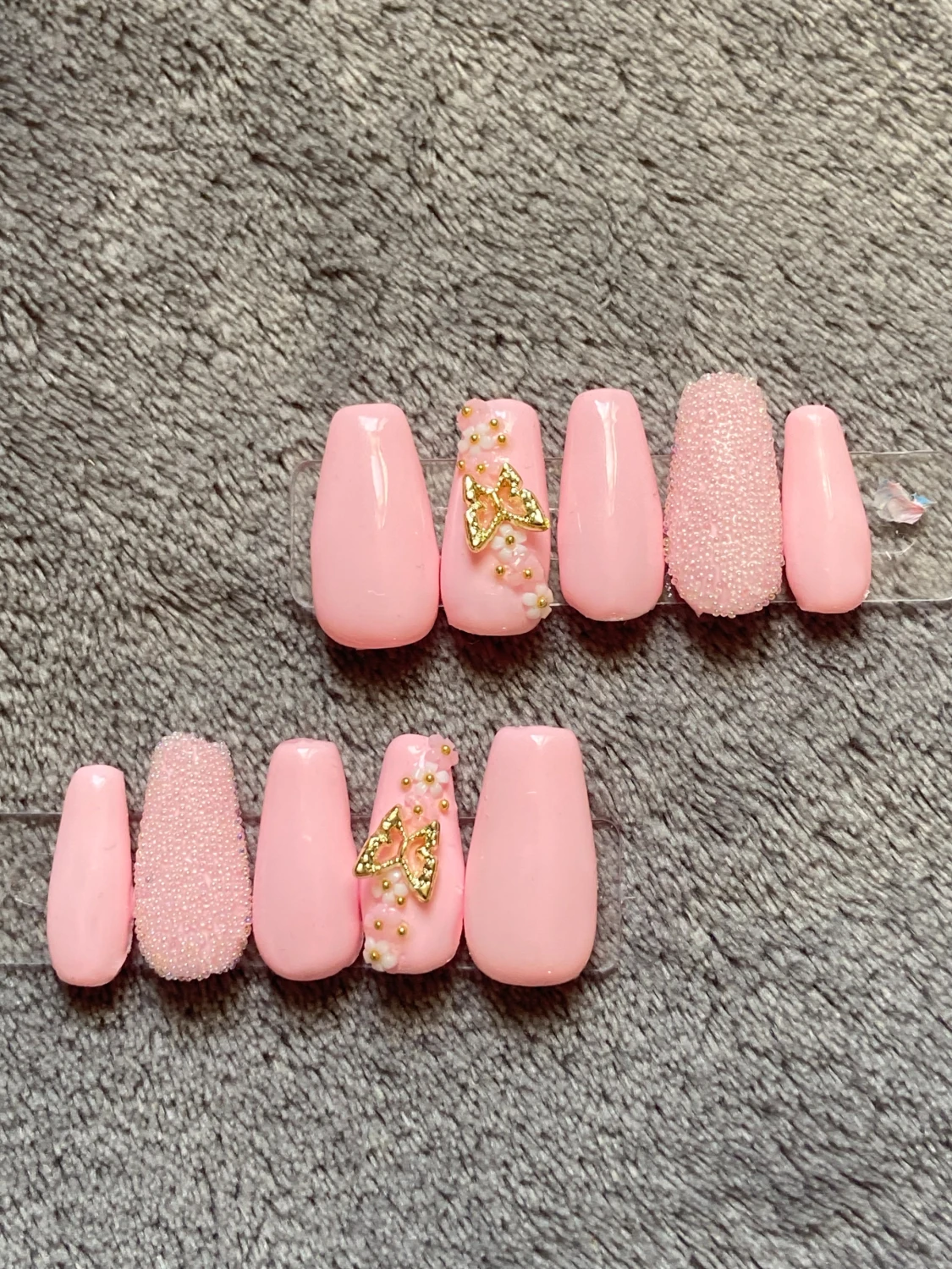 Rosa press-on naglar med fjärilsdekor - 1