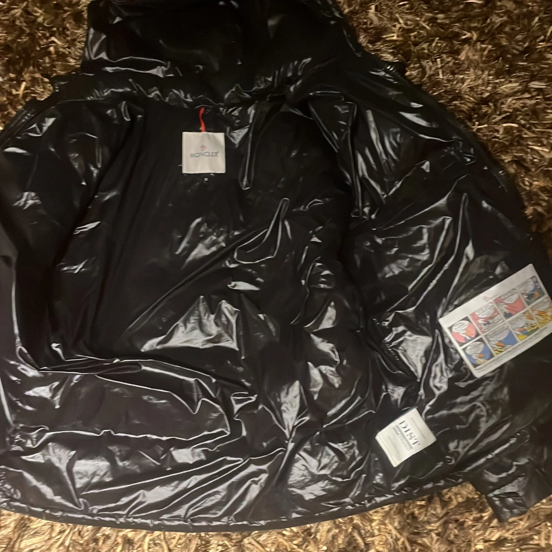 Svart Moncler pufferjacka med huva - 1