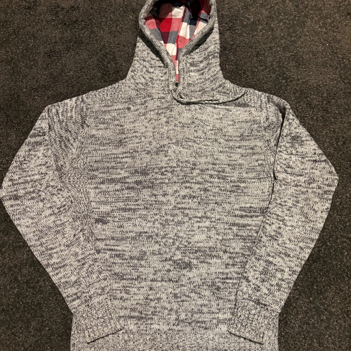 Stickad Hoodie