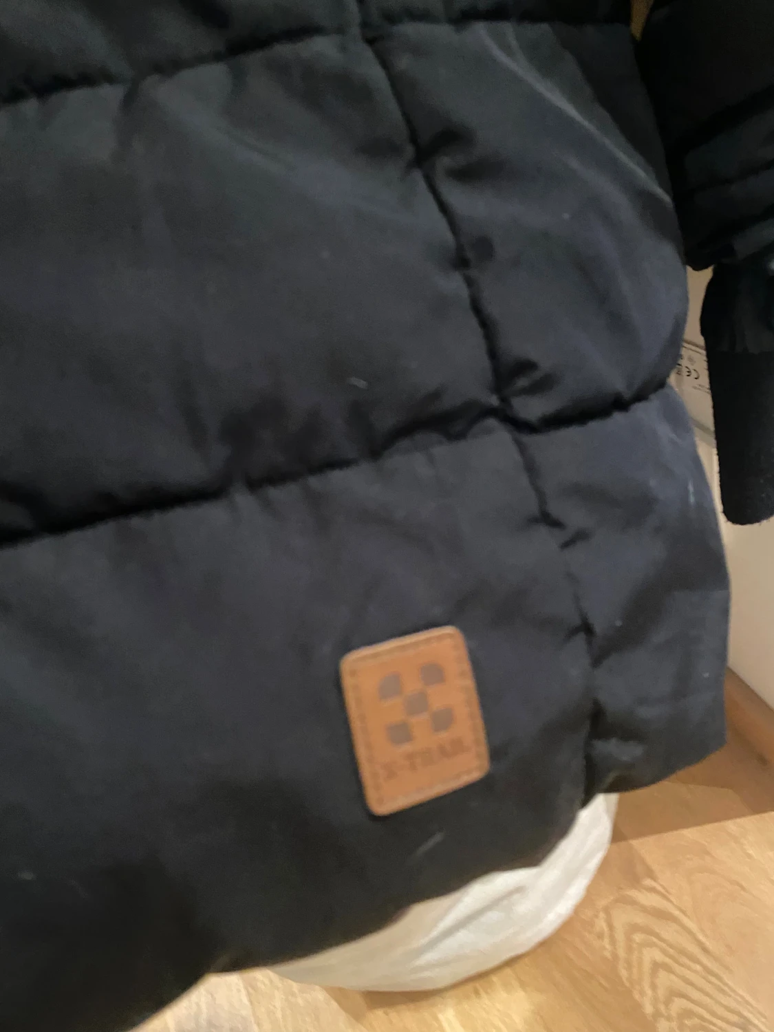 Svart lång pufferjacka från x-trail - 1