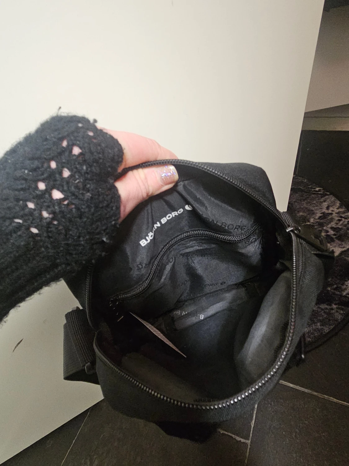 Svart axelväska från Björn Borg - 1