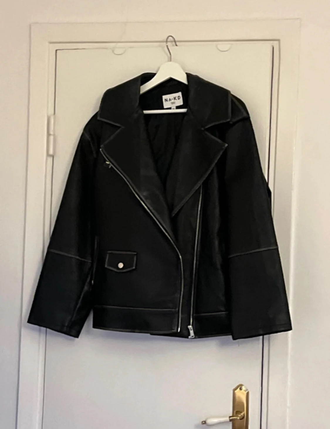 Svart urtväddad PU-jacka  - 1