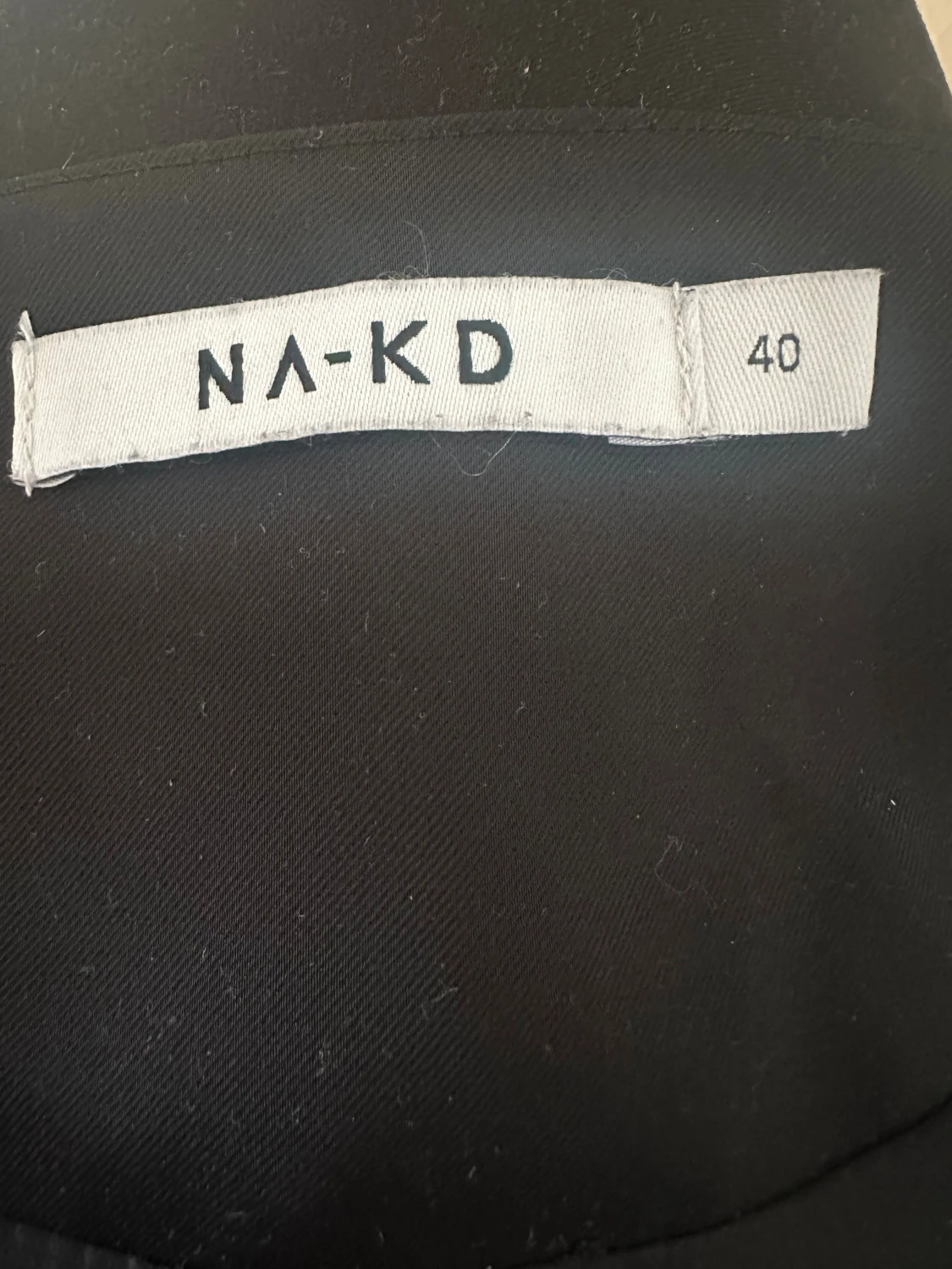 Svart omlottklänning från NA-KD - 4