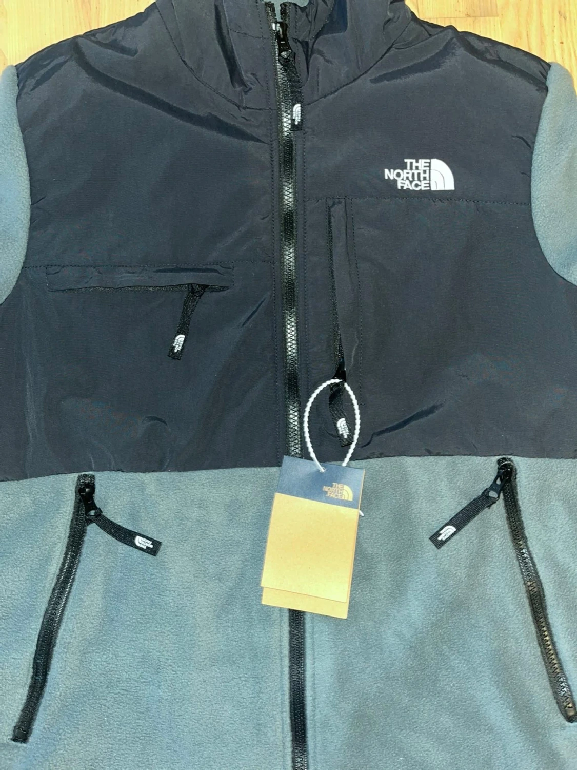 The North Face grå och svart fleecejacka - 2