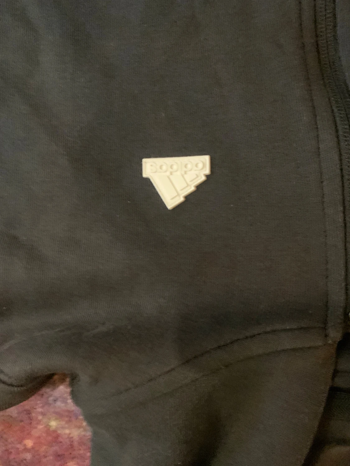 Svart hoodie med vita ränder - 4