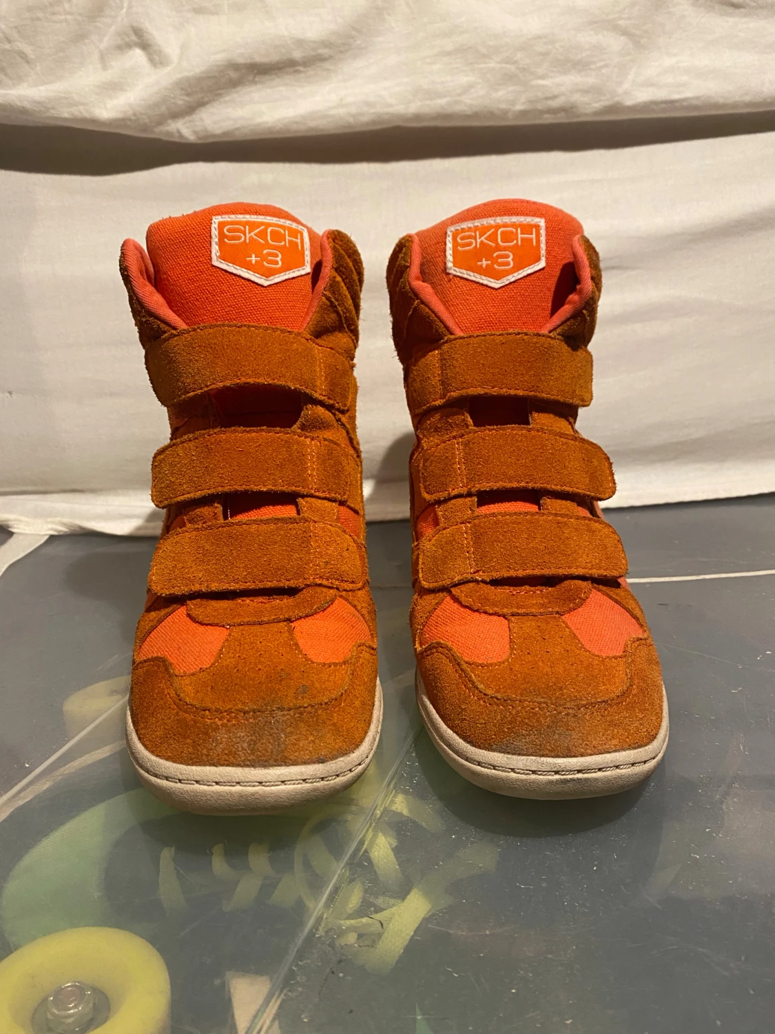 orange wedge sneakers från SKCH+3 - 1
