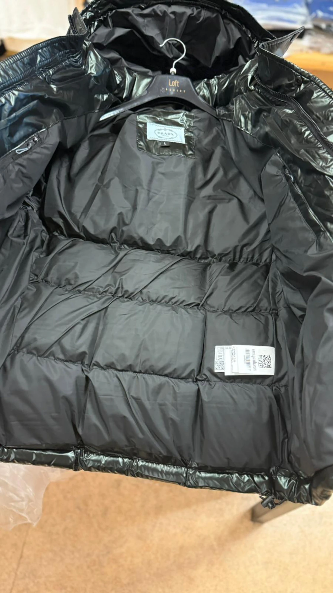 Svart pufferjacka från Prada - 6