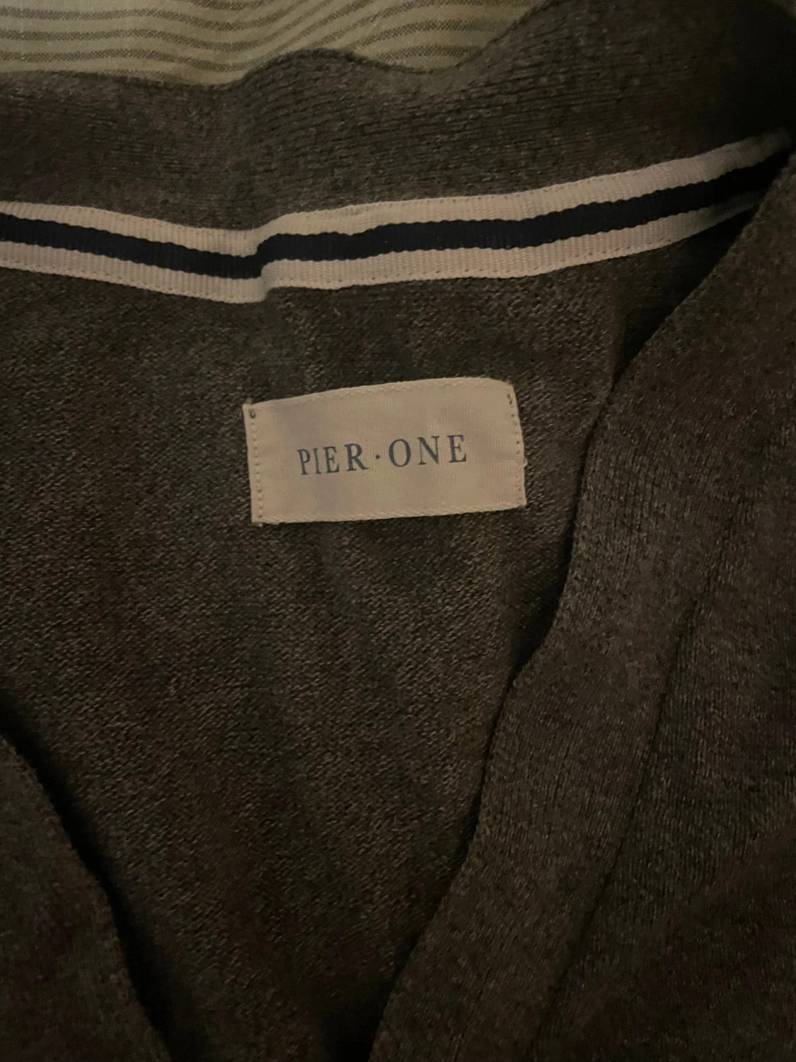 Grå kofta från Pier One, storlek S