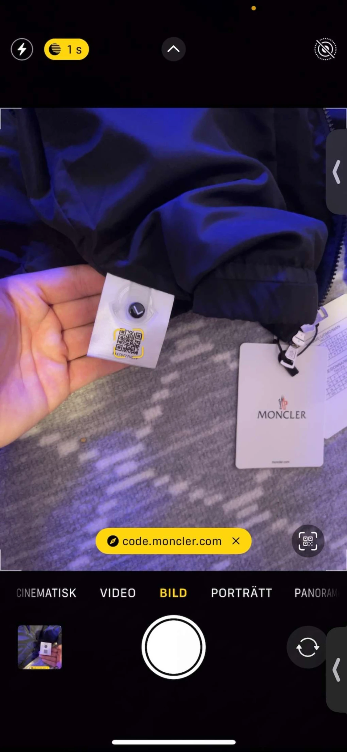 Svart vindjacka från Moncler med huva - 5