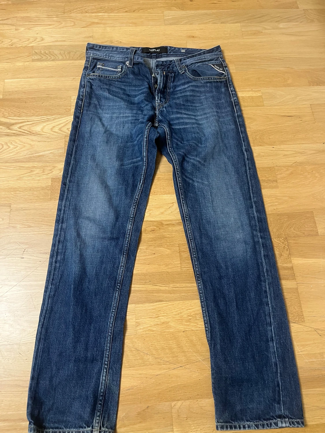 Blå jeans från Replay, storlek 29